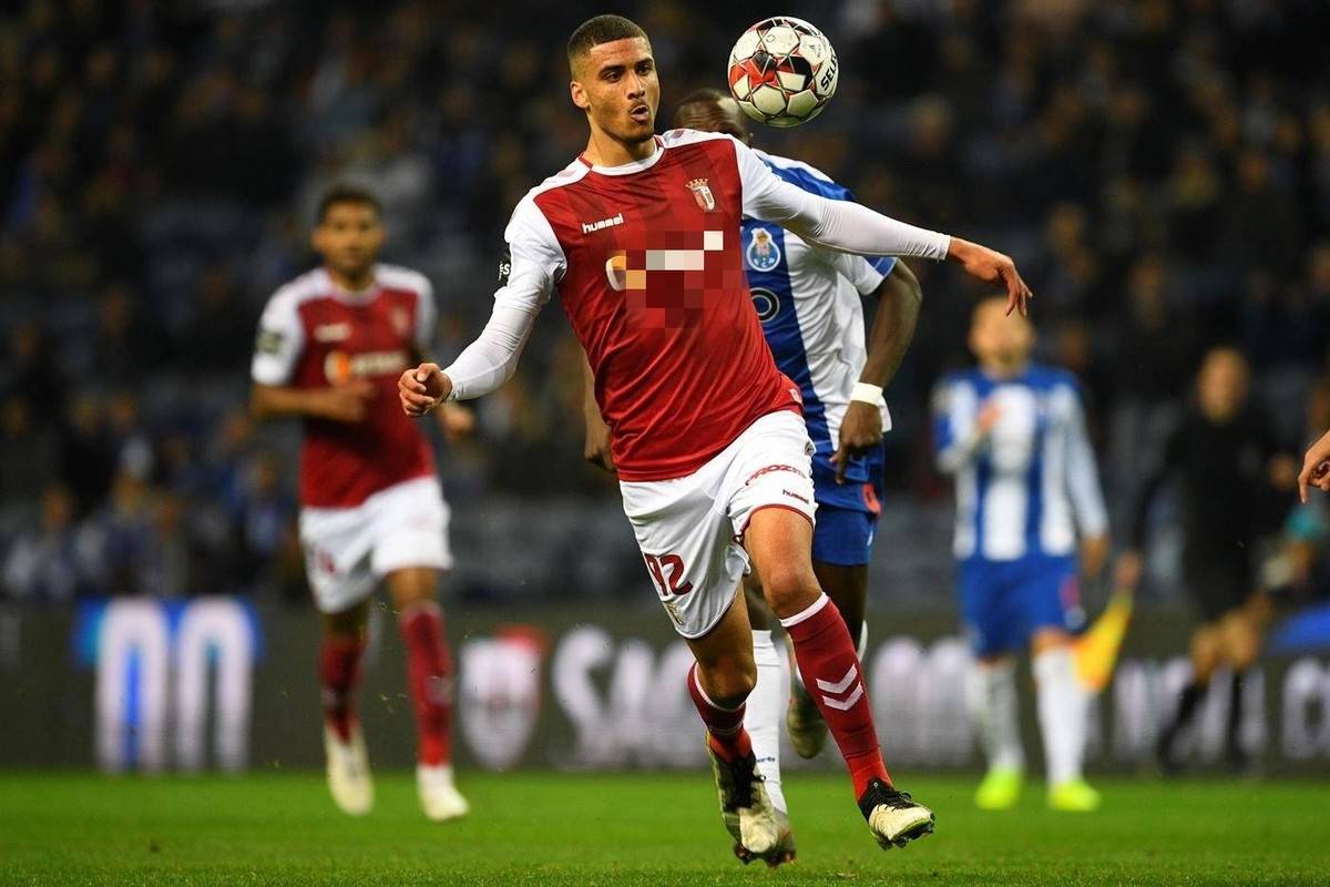 九游体育入口-转折点！莱比锡战术微调，葡超今夜攻防权衡，话题不断，更衣室氛围转暖(内贾德为何被称为硬汉)